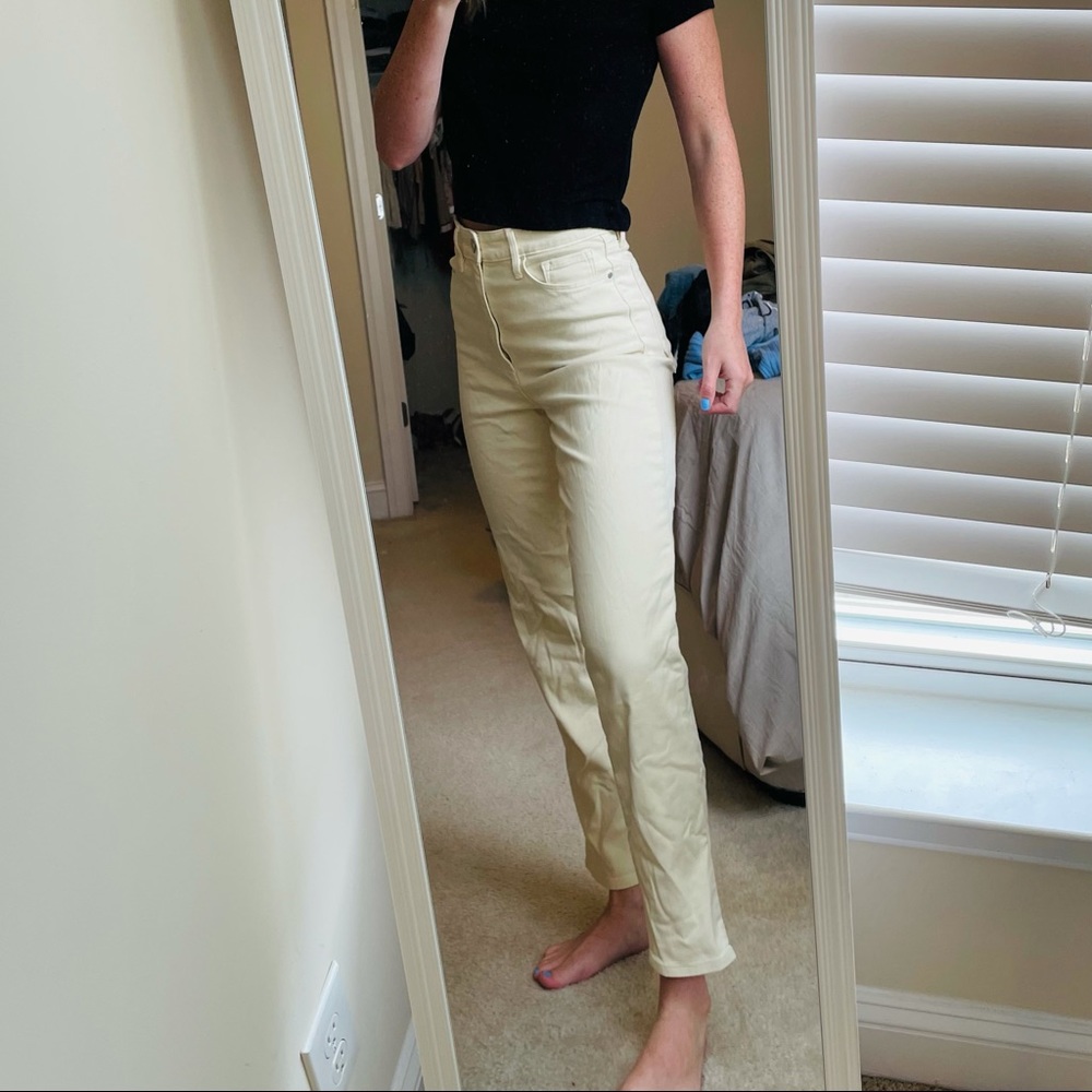 Athleta stretchy cream colored jeans